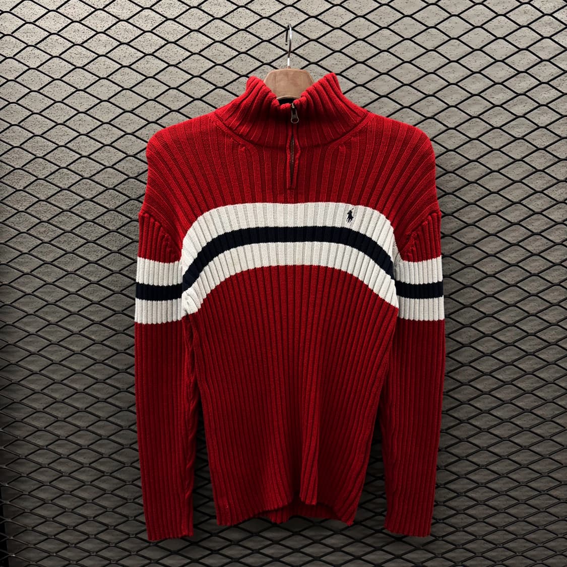 폴로 랄프로렌 스트라이프 하프집업 니트 리브드 코튼 컬러라인 디테일 레드 상품이미지2