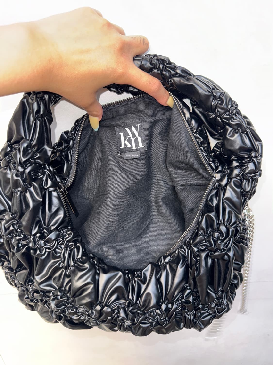 Kwani Airy Tote Small Black  상품이미지5