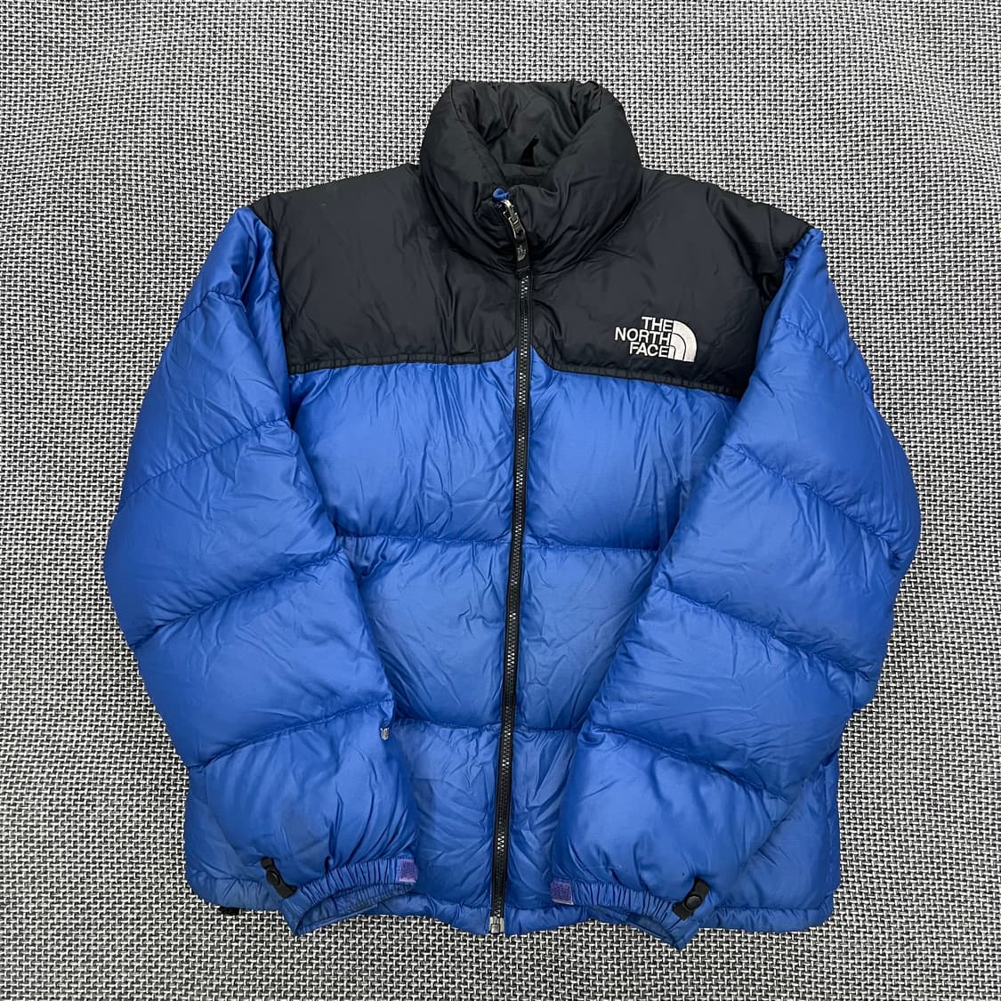 노스페이스 블루 눕시 700 패딩 상품이미지1