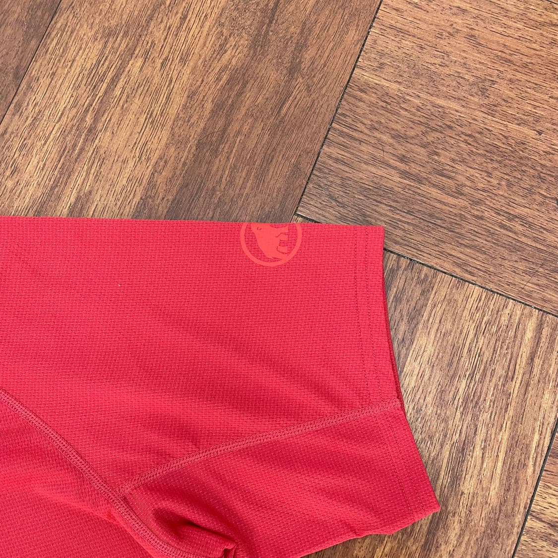 마무트 반집업 반팔티 상품이미지2