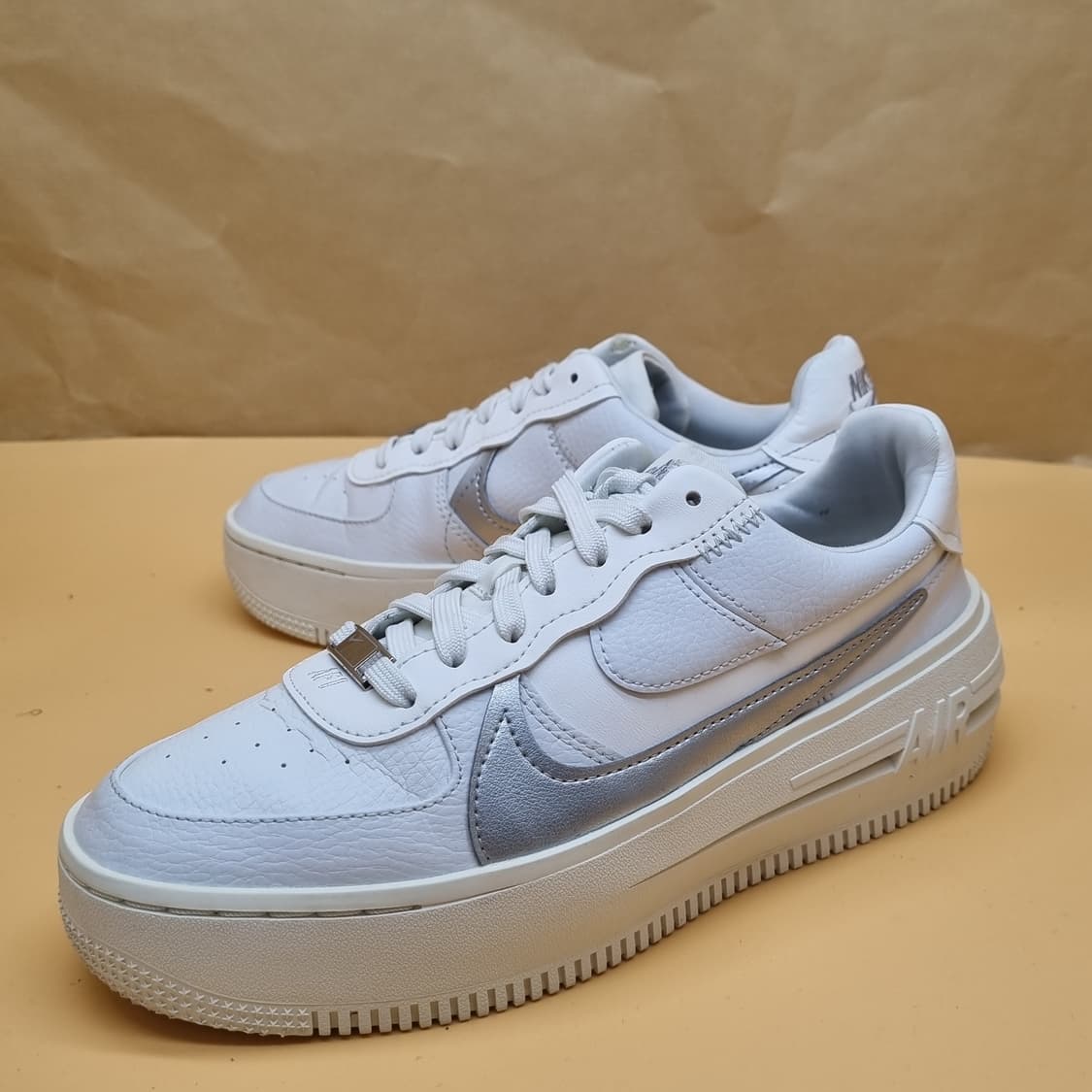 나이키 에어포스1 플랫폼 운동화245 상품이미지1