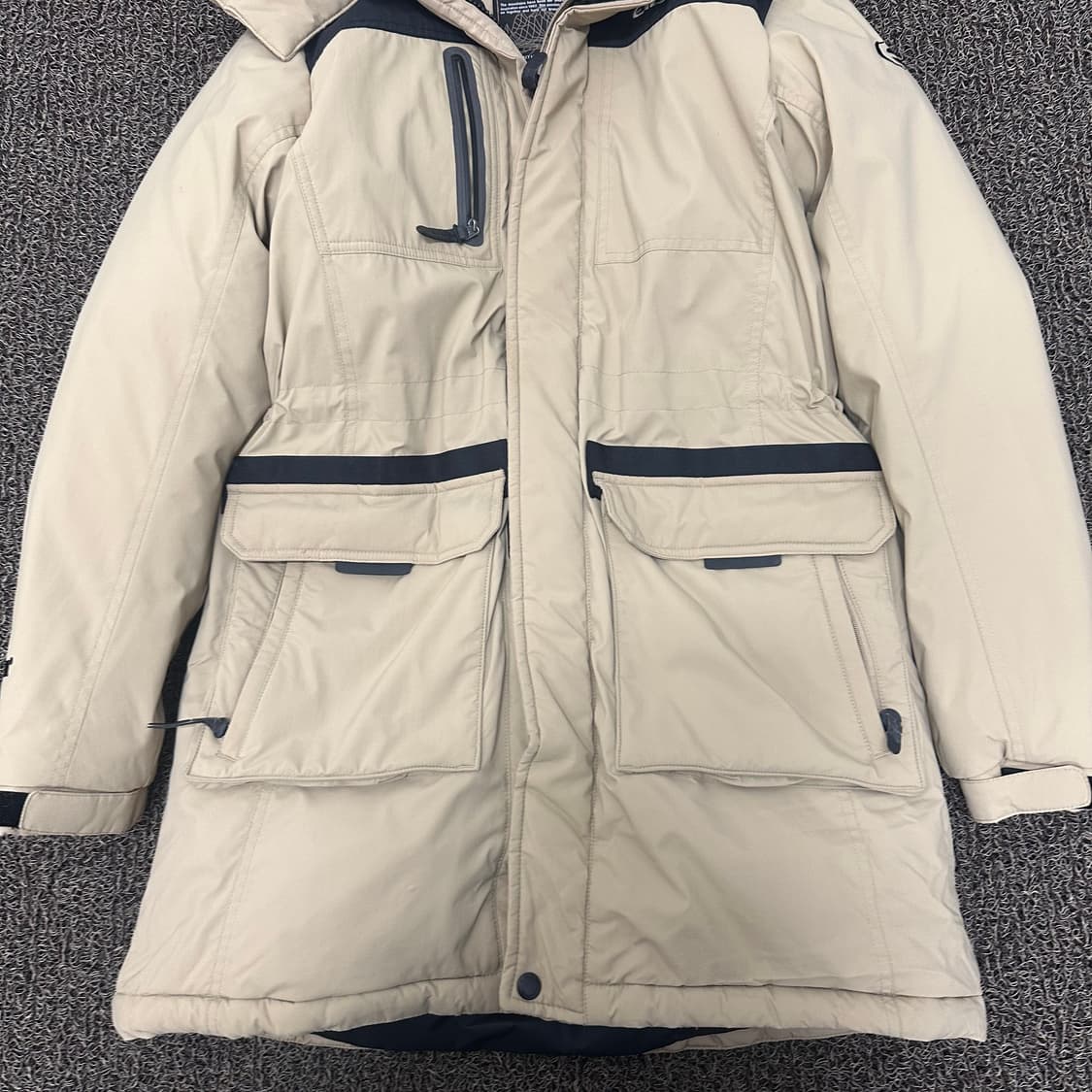 아이더 후드 털 여성 구스다운 롱패딩 95(M) 상품이미지3