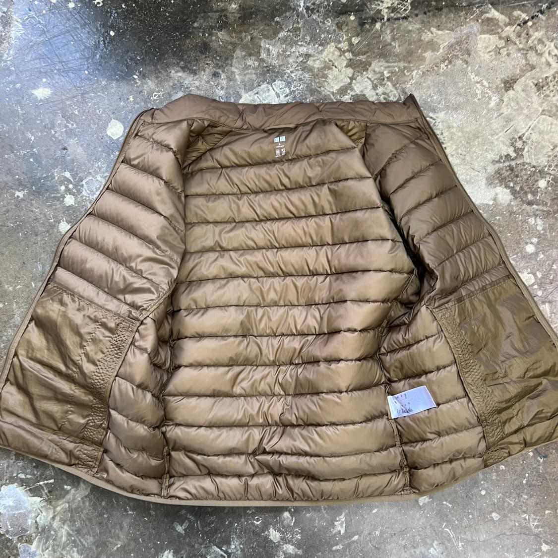 L) 유니클로 울트라 라이트 다운 경량 패딩 점퍼 상품이미지5