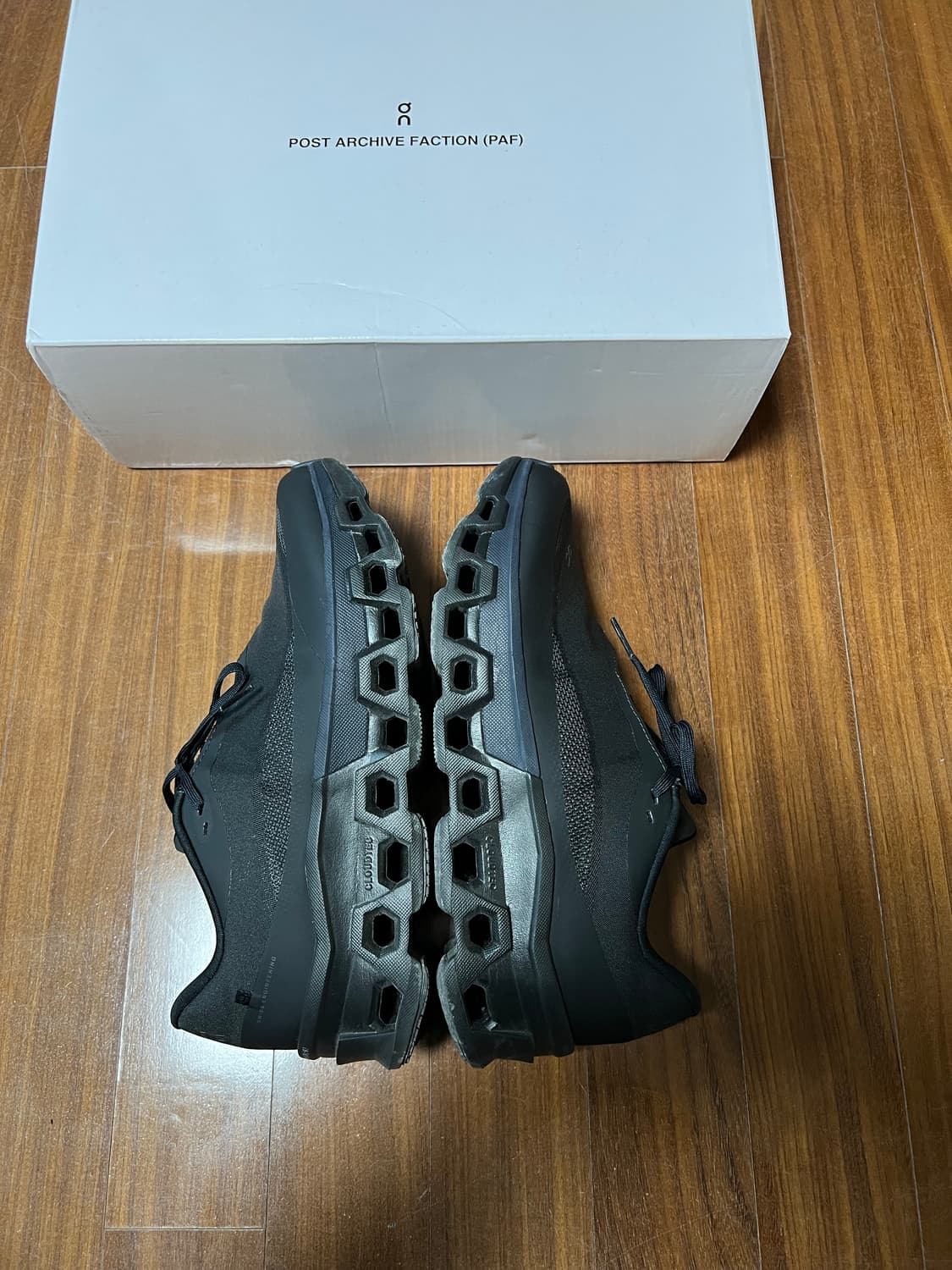 [265] 파프 x 온러닝 클라우드 몬스터2 블랙 상품이미지3