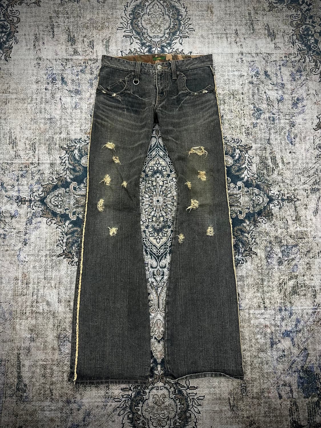 Obelisk bullet damaged flared jeans 상품이미지1