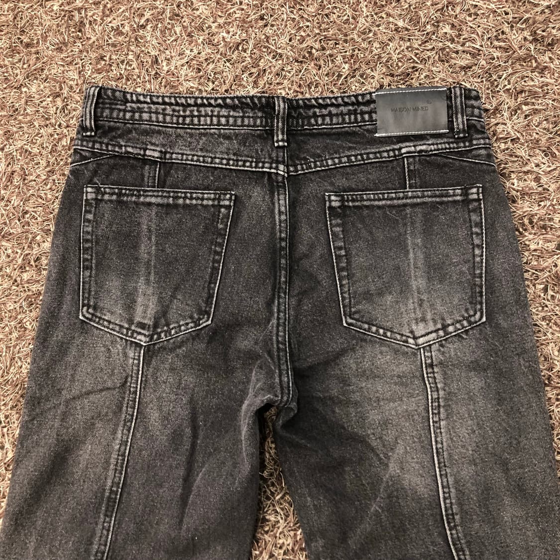 새상품 메종미네드 사이드 레이어드 흑청 워싱 데님 팬츠  상품이미지6
