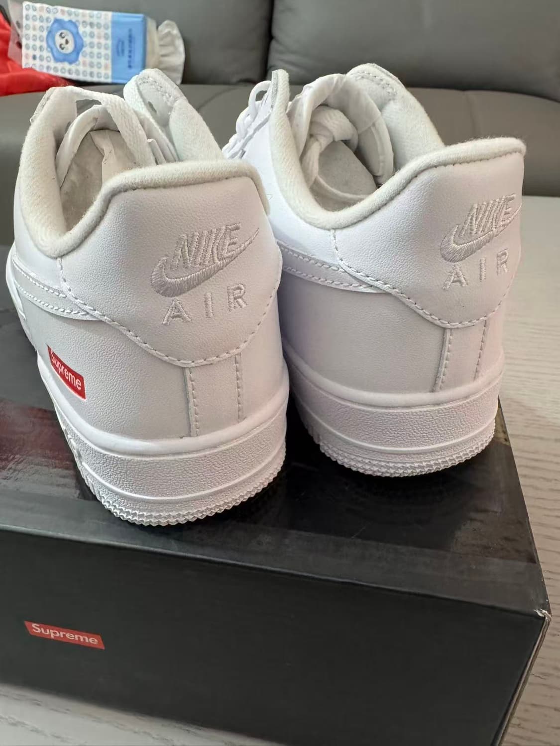 나이키 x 슈프림 에어포스 1 로우 화이트 260mm 상품이미지4