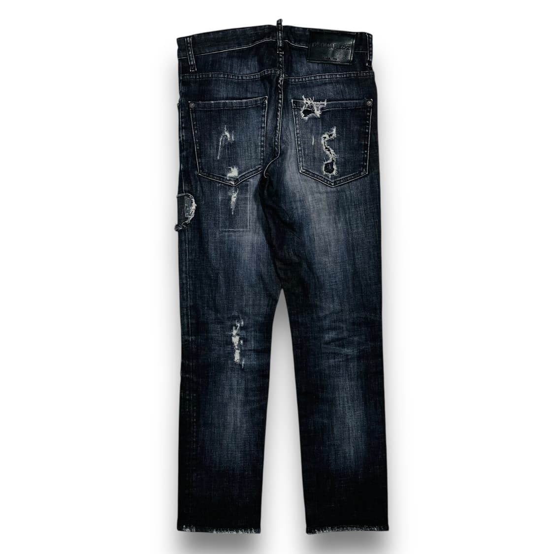 디스퀘어드2 펀칭 다크 패치 디스워싱 블랙 진 상품이미지3