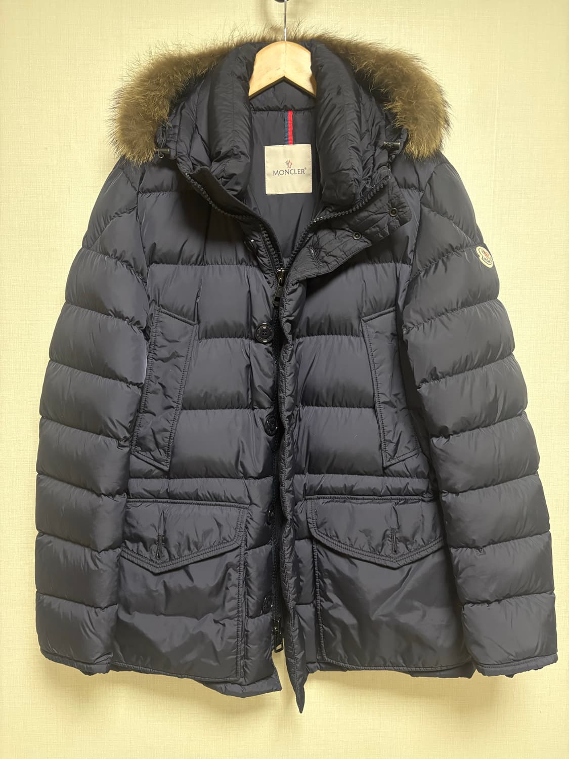 [4/백화점판/새상품급] 몽클레어 클루니 패딩 네이비 상품이미지1