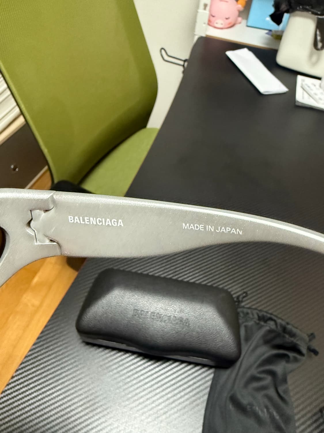 발렌시아가 스위프트 오발 실버 선글라스 상품이미지3