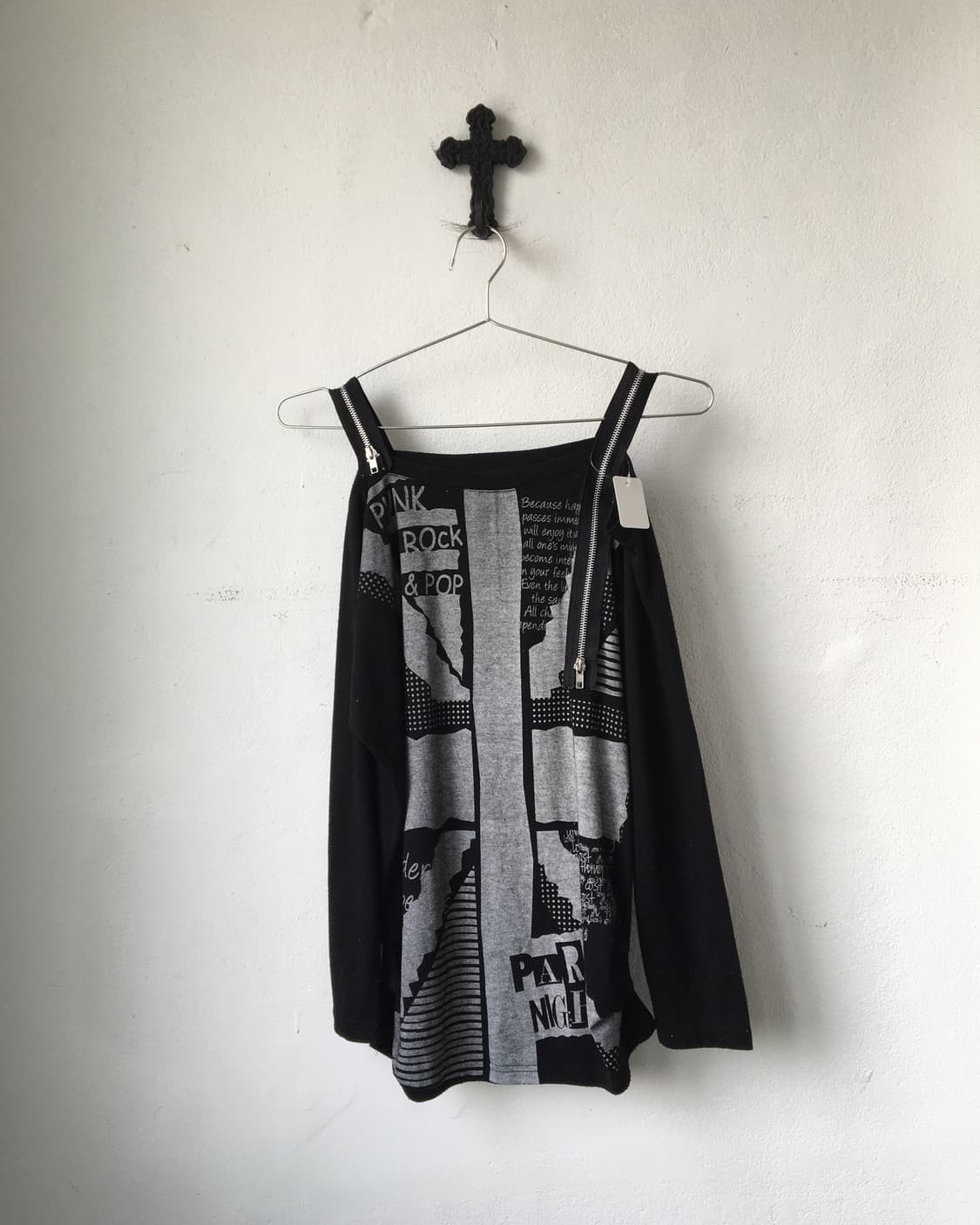 Off shoulder uk sleeve 상품이미지2