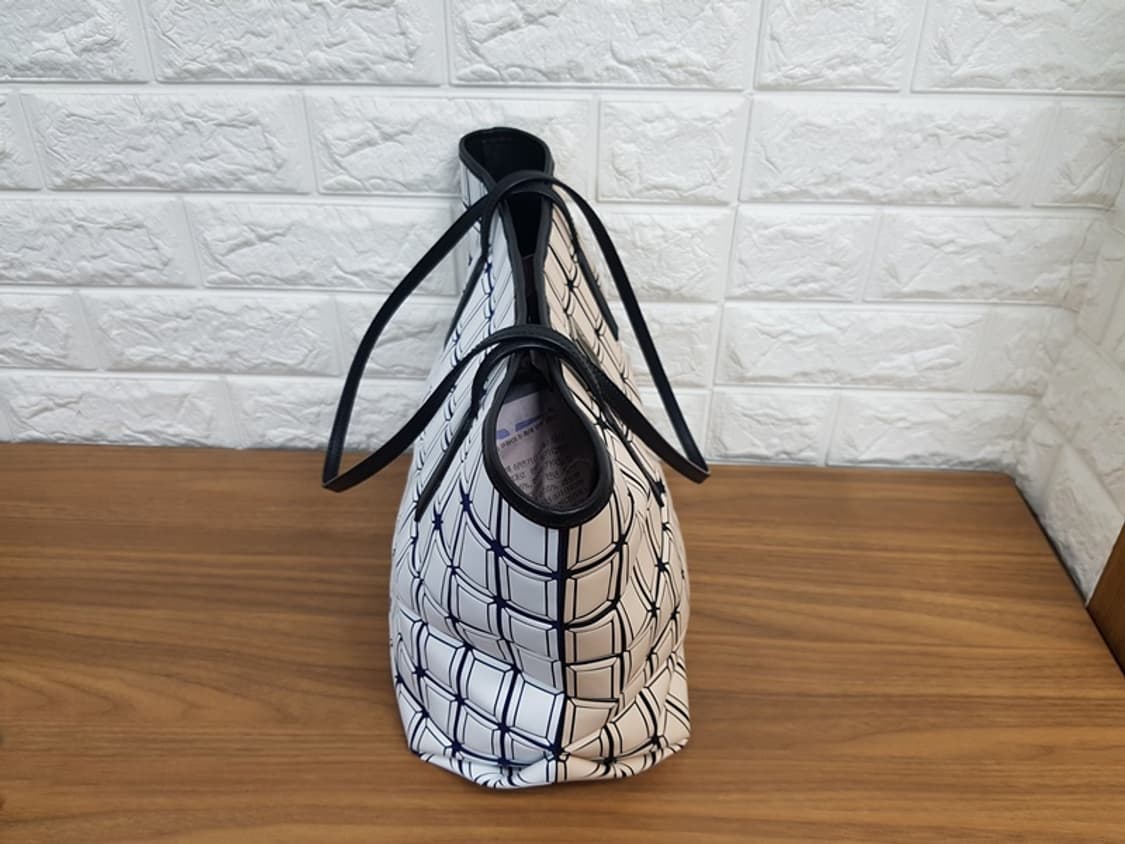 쿠론 프리즘 쇼퍼백 (투턴) 상품이미지4