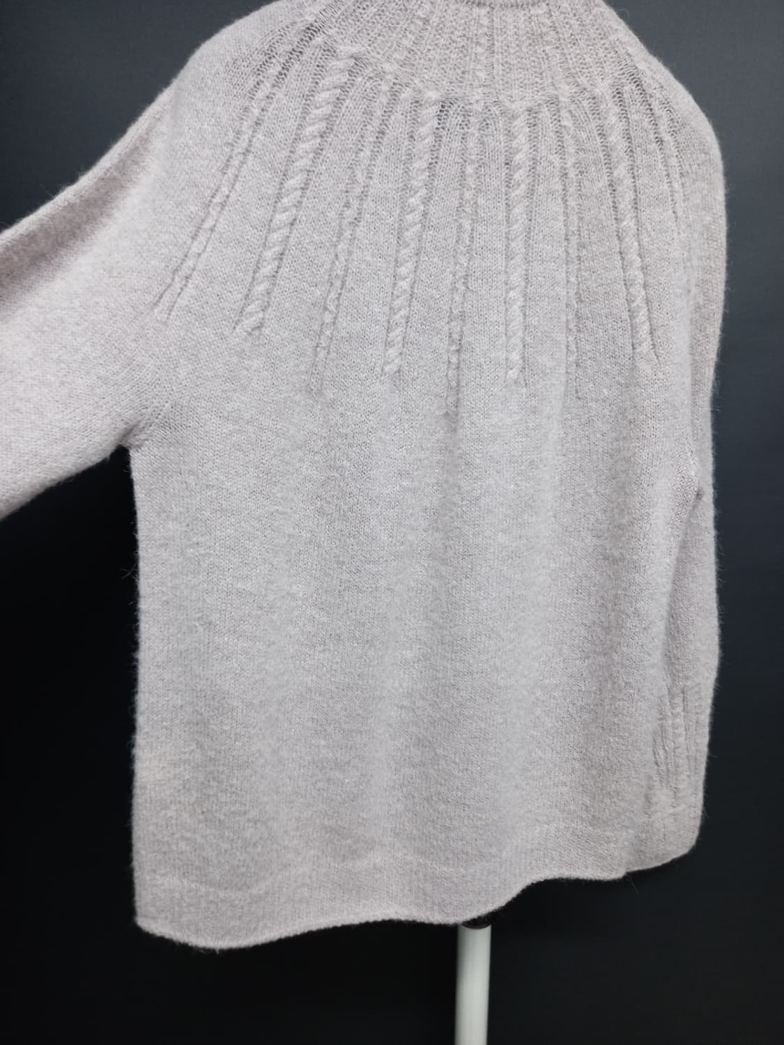 래트바이티 LATT BY T 춘추동 알파카혼방 니트블라우스 55.66 상품이미지6