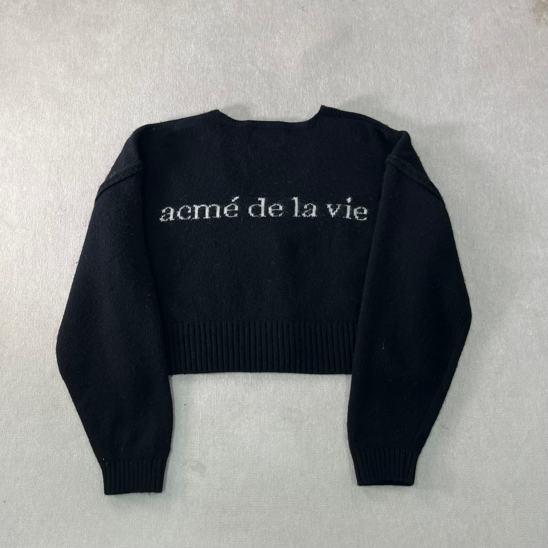 W 100 아크메드라비 울 크롭 가디건 상품이미지1