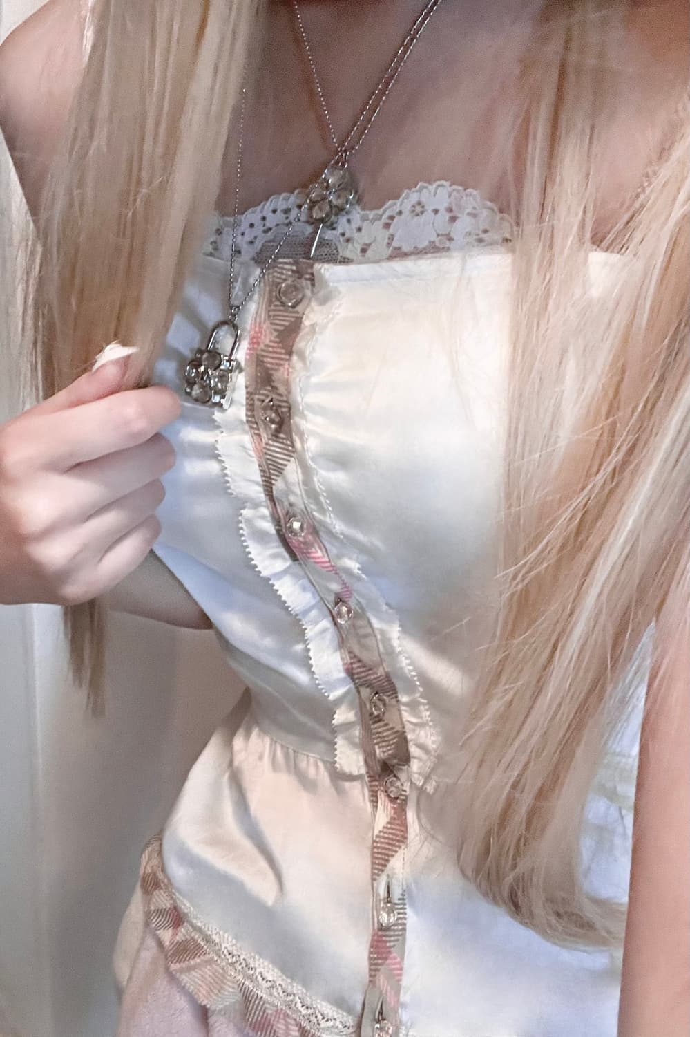 stc버버리 블루라벨 대대장 유일매물 딸기초코맛 레이스 체크 슬리브리스 상품이미지2