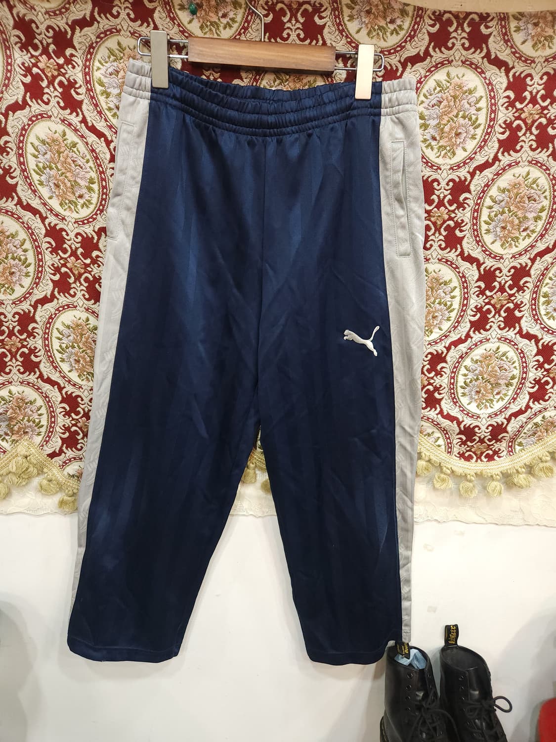 푸마 사이드라인 트레이닝 팬츠 일본판 네이비/그레이

 상품이미지1