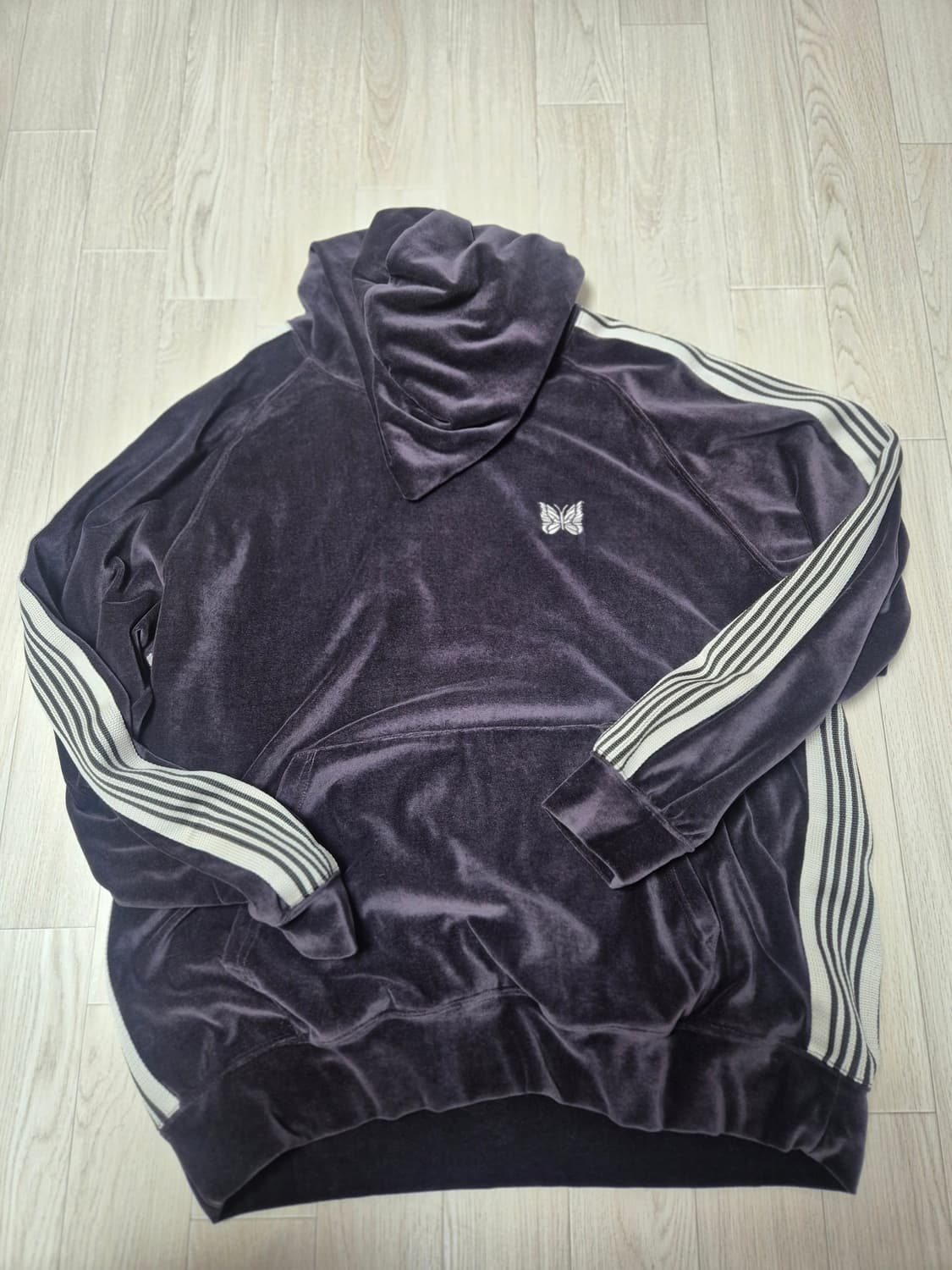 [새상품][XL] 니들스 트랙 후드 벨루어 차콜 QV320B 상품이미지3