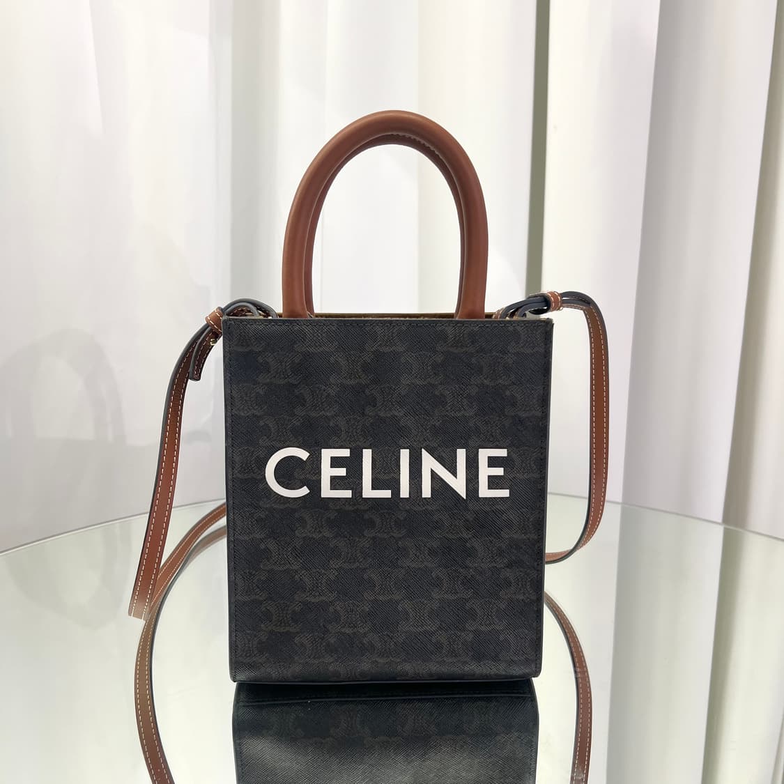 셀린느 카바스백 미니 상품이미지1