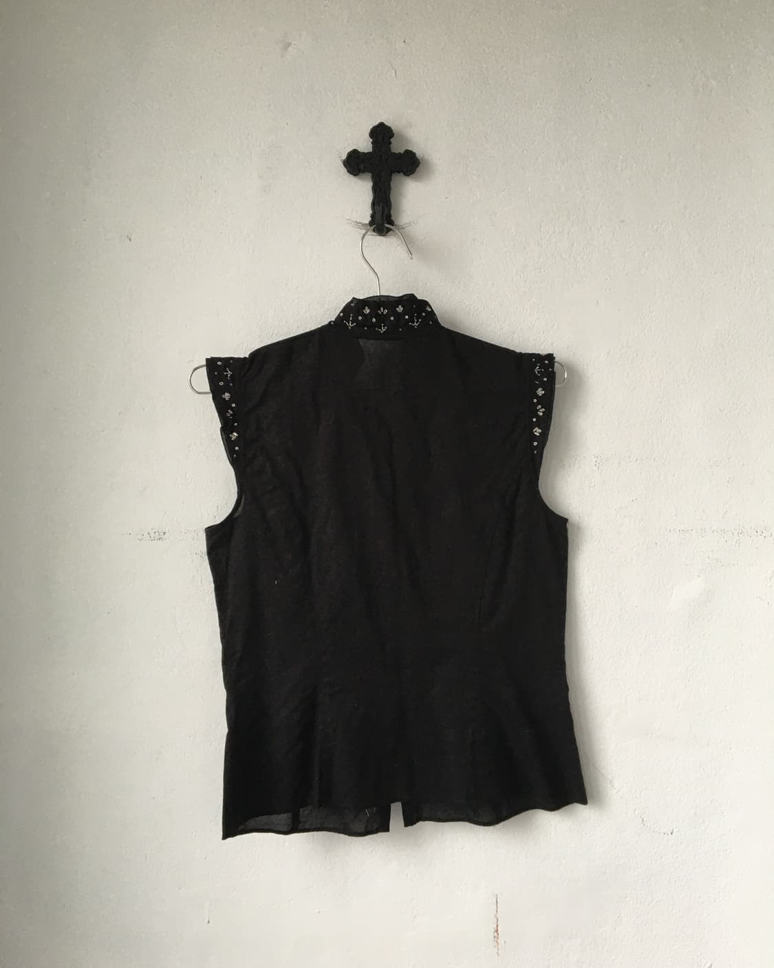 Cubic embroidery point high neck vest 상품이미지4