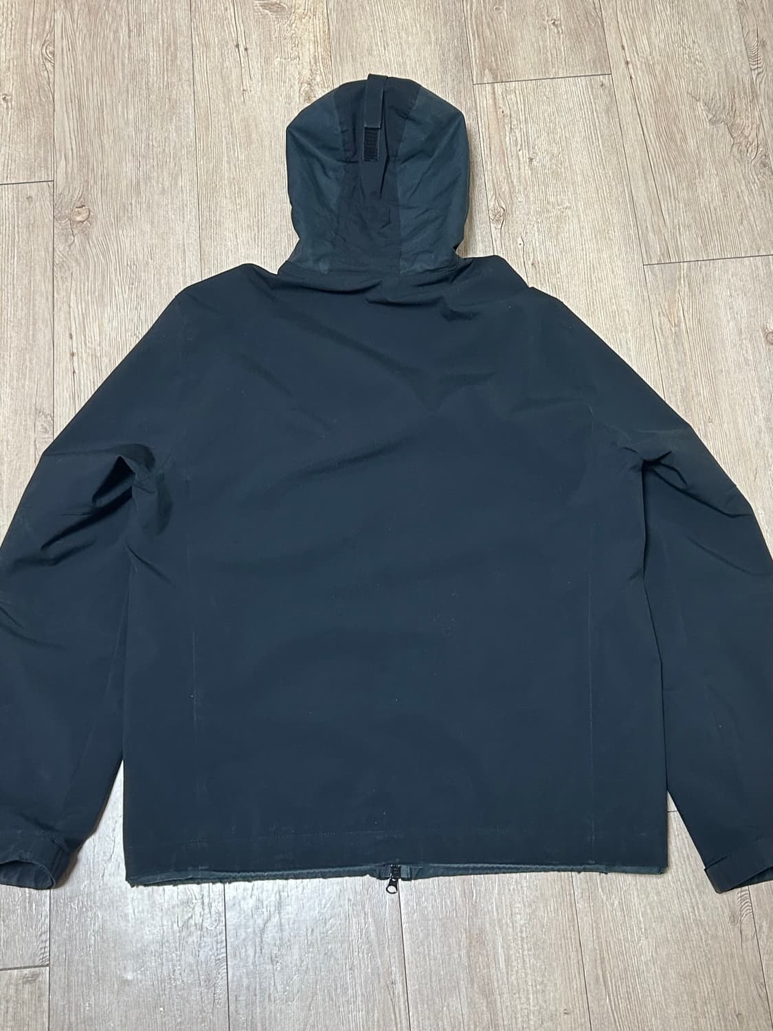 스톤아일랜드 소프트쉘 프리마로프트 자켓 상품이미지4