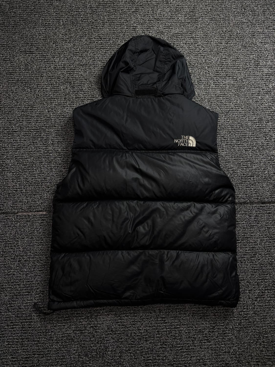노스페이스 눕시 구스다운 배스트 블랙 1848 상품이미지4