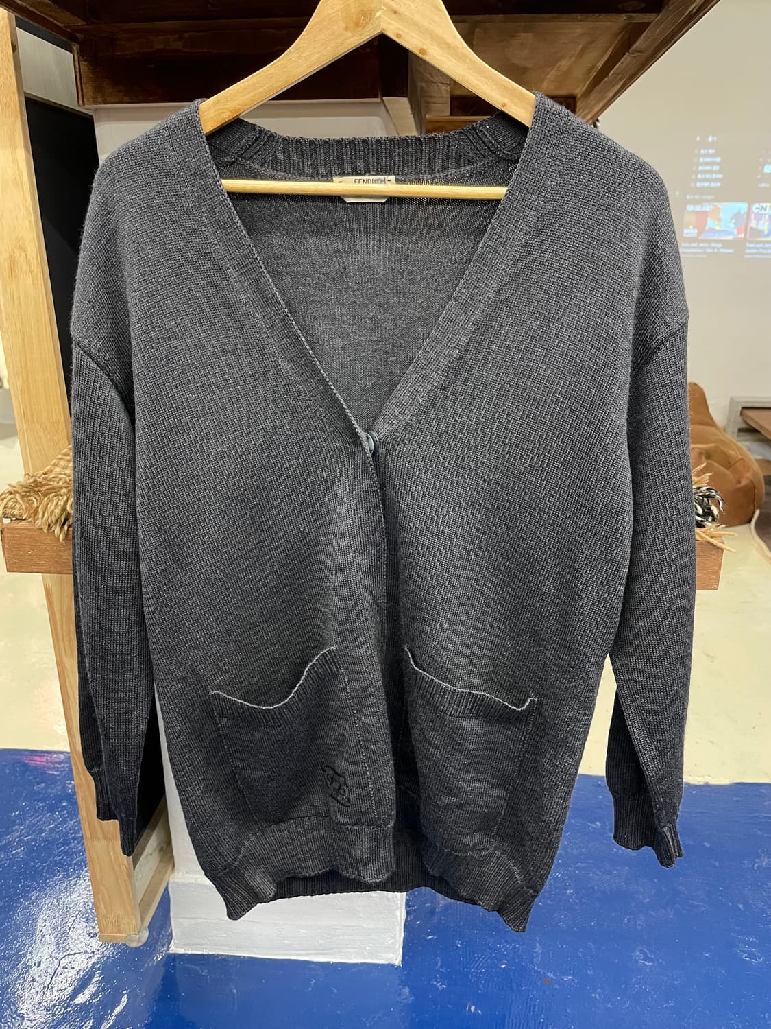 FENDI 펜디 브이넥 가디건 상품이미지4