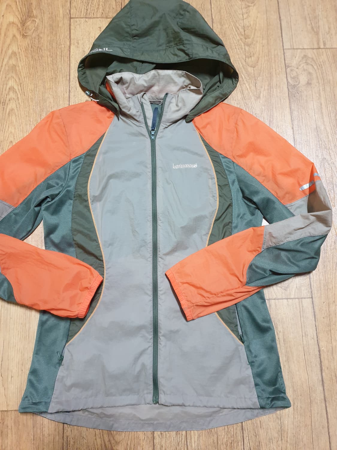 1136 라푸마 아웃도어 바람막이 85~90 사이즈입니다 상품이미지2