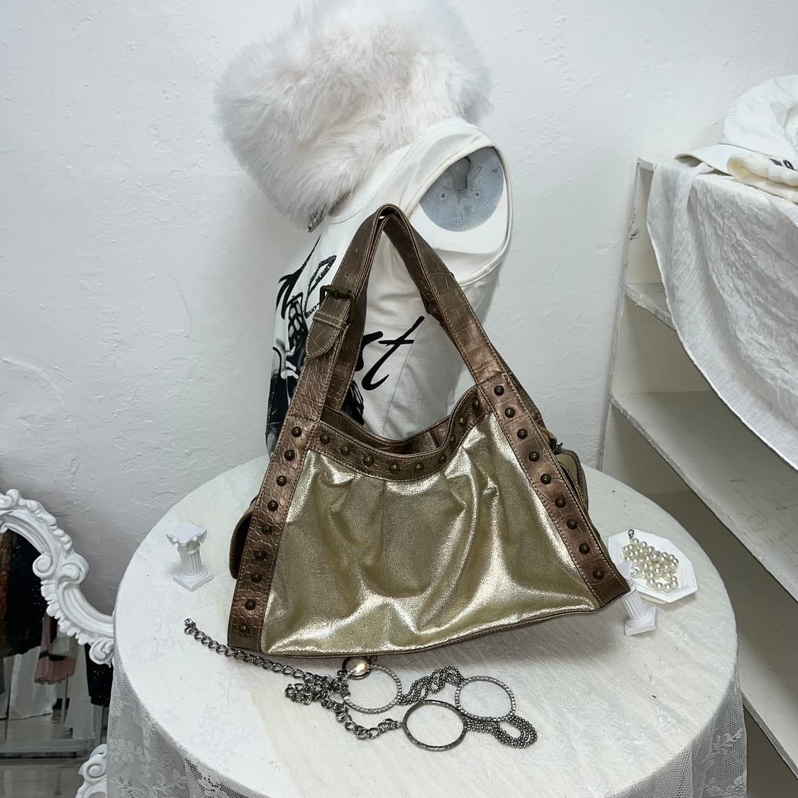 빈티지 골드 스터드백 상품이미지1