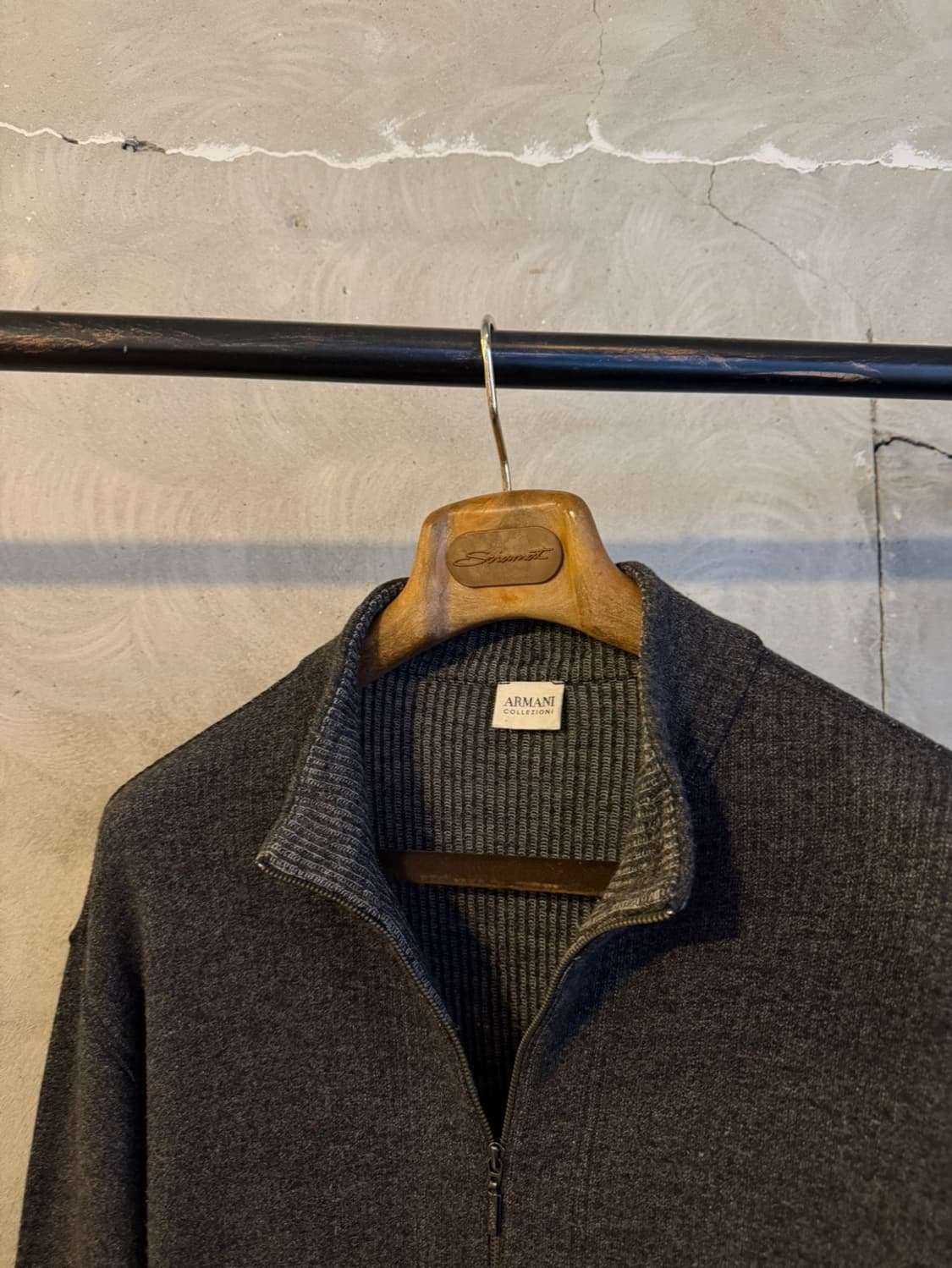 아르마니 꼴레지오니 짚업 니트 105 상품이미지2