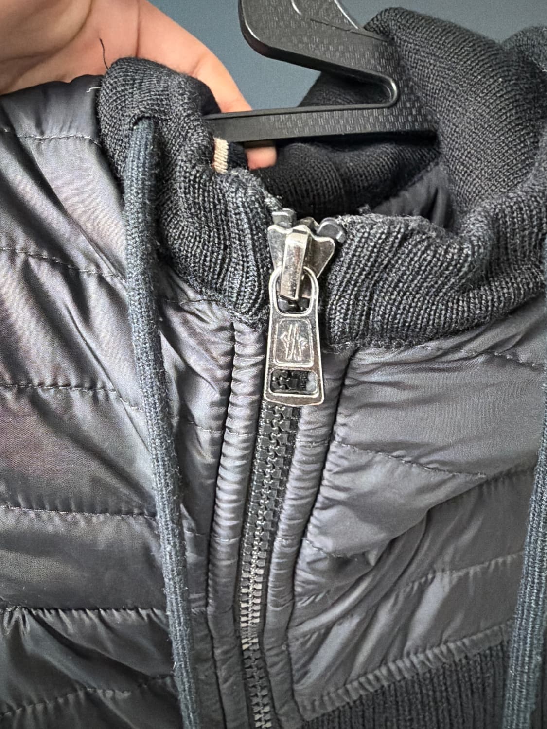 몽클레어 니트 패딩 후드 집업 상품이미지4