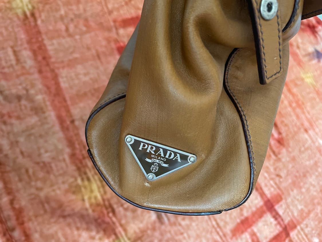 프라다 바게트백 상품이미지2