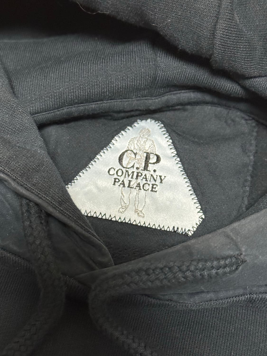 CP Company 팔라스 22Fw 고글 후드 상품이미지3