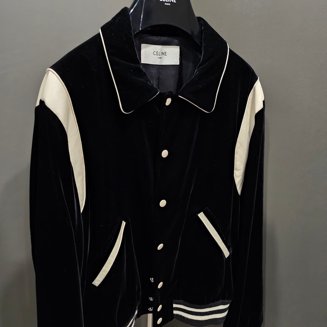 셀린느 이동휘 테디 벨벳 가죽트리밍 바시티 자켓 상품이미지3