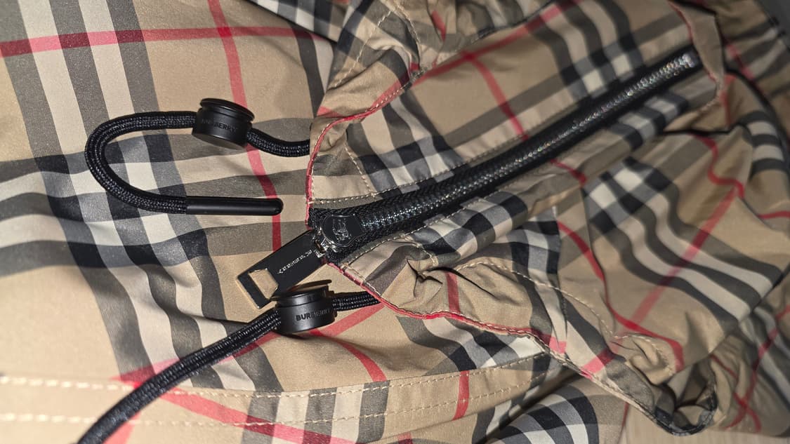 버버리 체크 후드 케이프 판초 남녀공용 원사이즈 (미착용 / 영수증O) 상품이미지7
