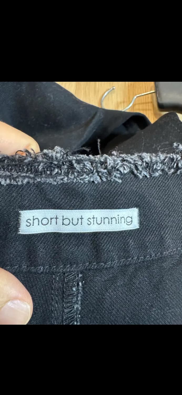새상품 한연아 쇼트벗스터닝 버튼 블랙데님 상품이미지5