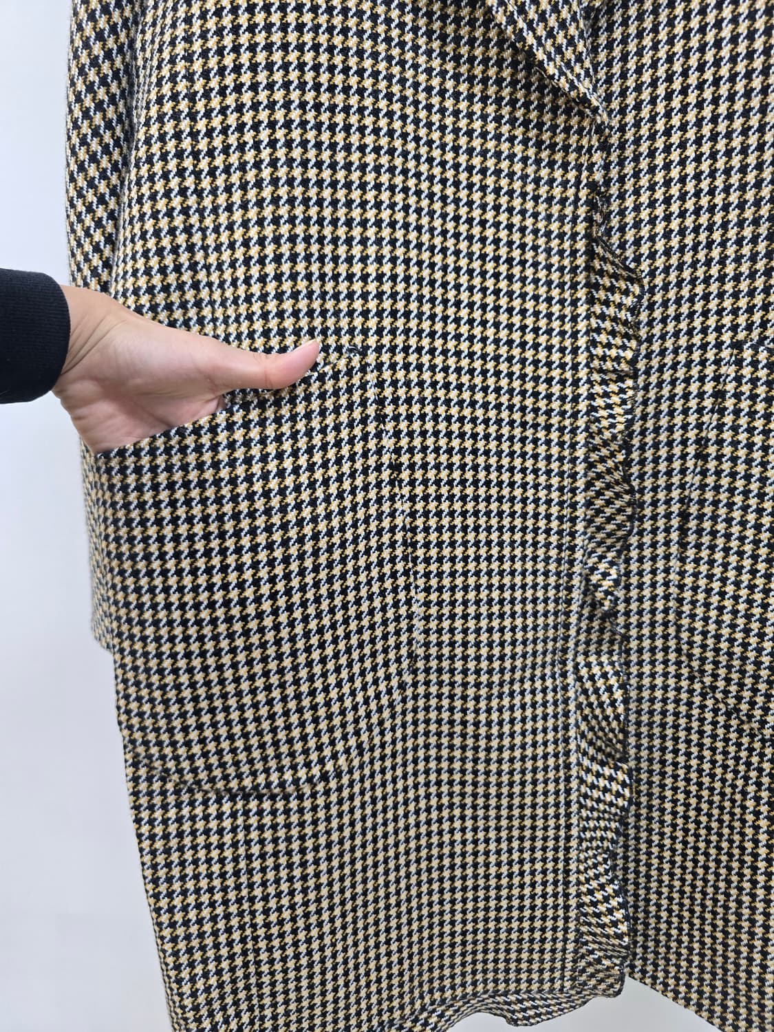 럭키슈에뜨 아방핏 하운드체크 러플 코트 상품이미지5