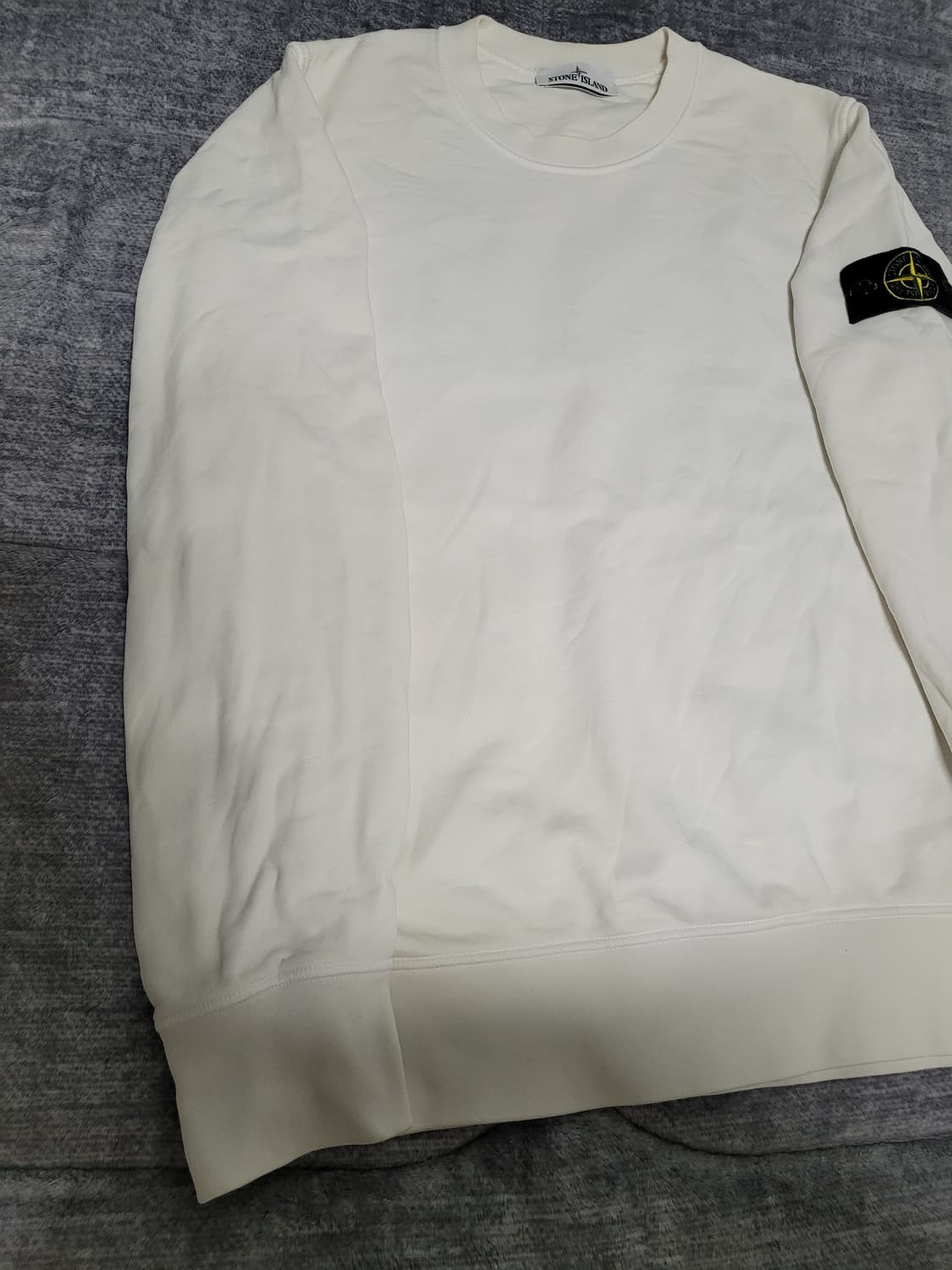 스톤아일랜드 화이트 맨투맨 상품이미지5