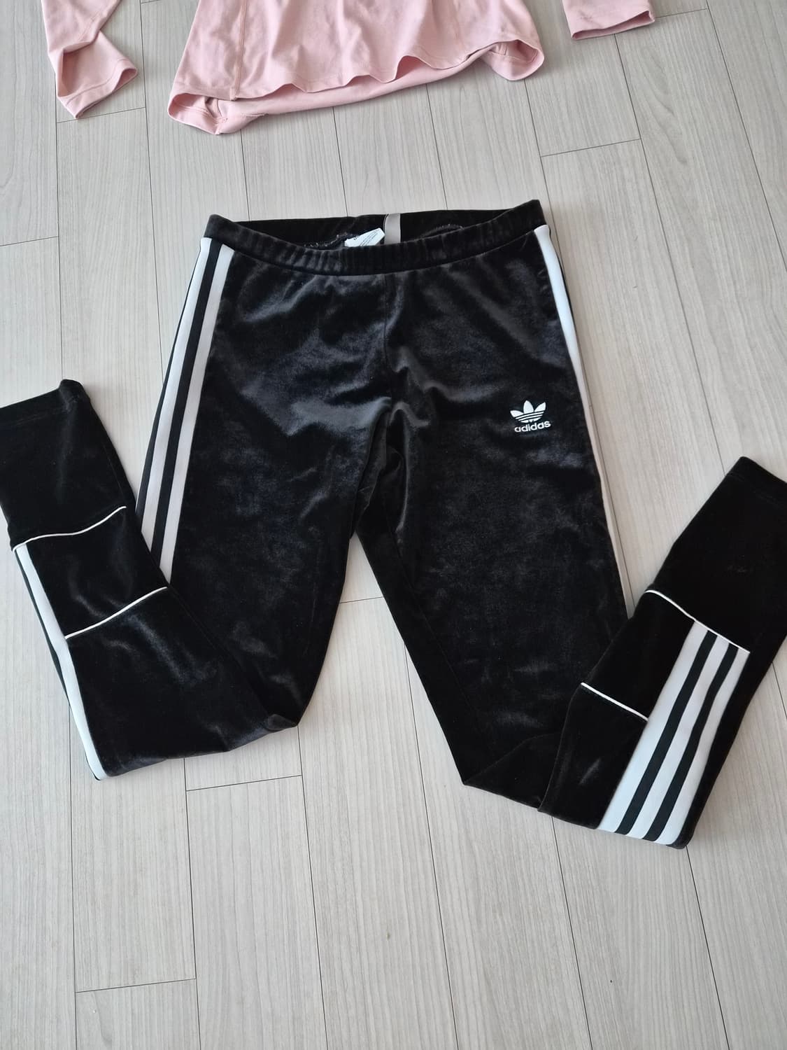 아디다스 오리지널 벨벳 3스트라이프 타이츠 (M사이즈) 상품이미지2