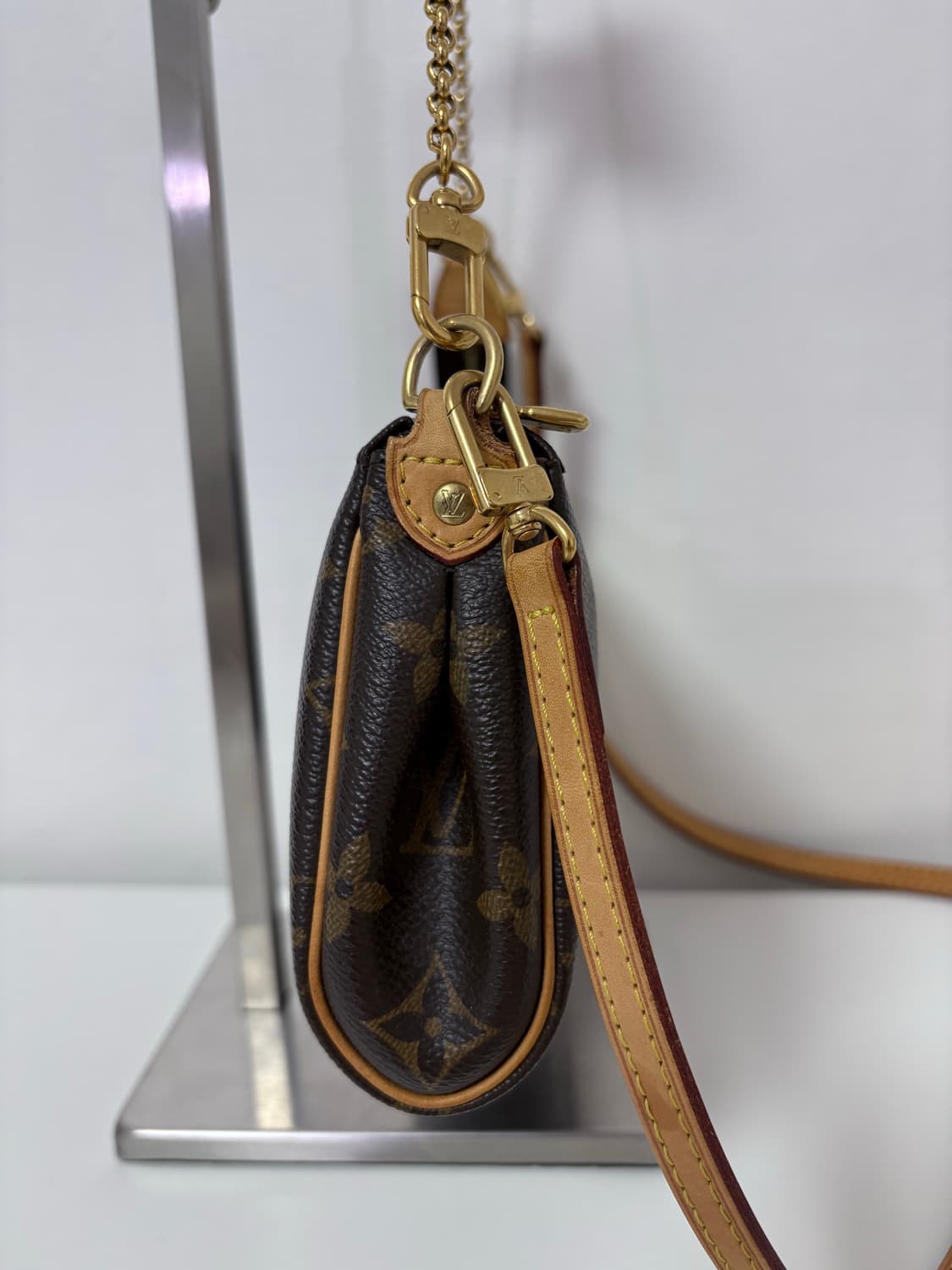 루이비통 에바클러치 크로스백 상품이미지2