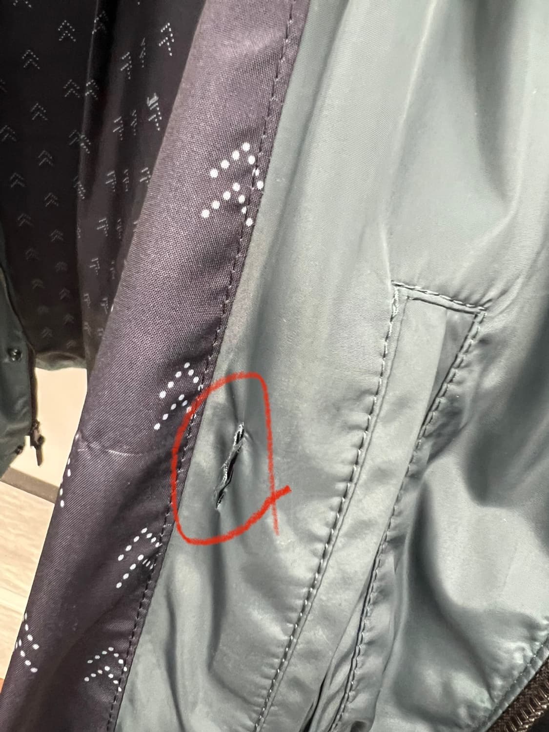 110) 코치 신형 바라쿠다 자켓 상품이미지9