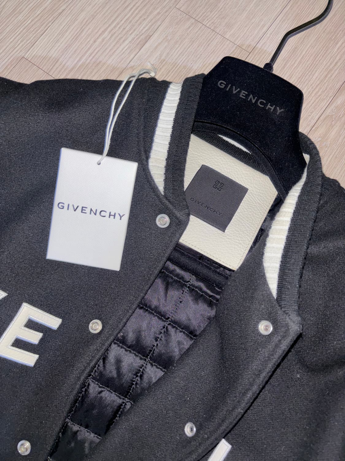 지방시 레더 바시티 자켓 46 상품이미지7