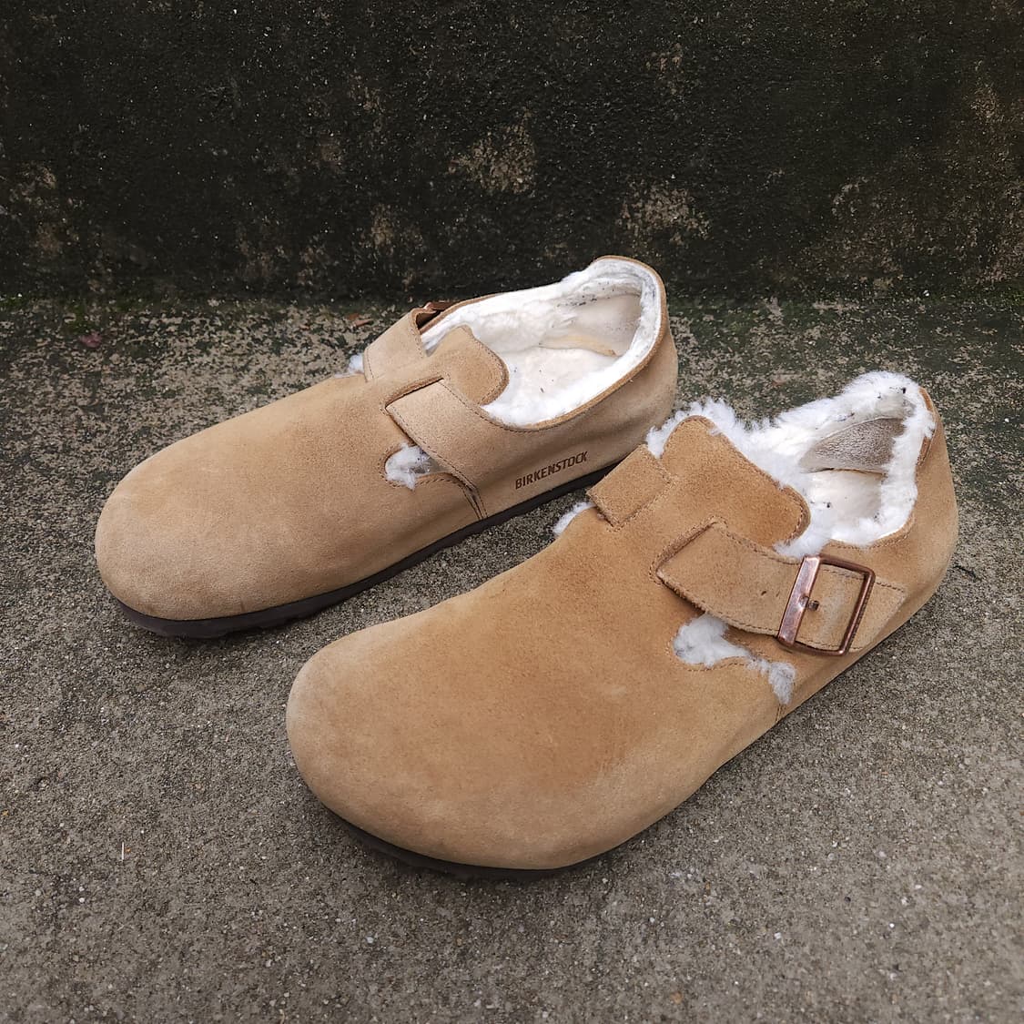 [42] BIRKENSTOCK 런던 시어링스웨이드 가죽 - 다크 티 상품이미지1