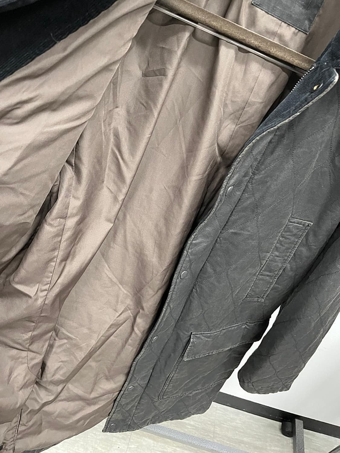 105) 시리즈 피그먼트 퀼팅 코트  상품이미지5