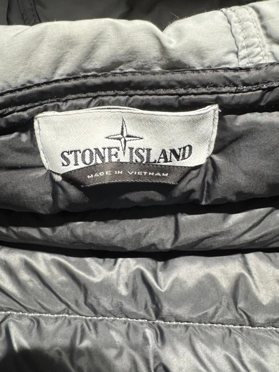 스톤아일랜드 경량패딩 s 상품이미지4