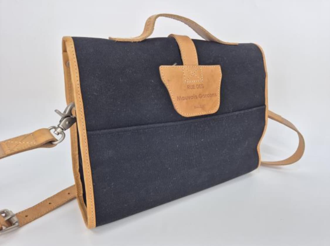 모베가르송 크로스백 상품이미지3