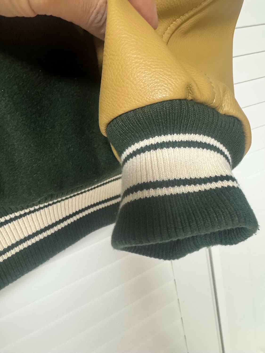 후아유 바시티 / 그린 / L 사이즈(오버핏) / A급 상품이미지3