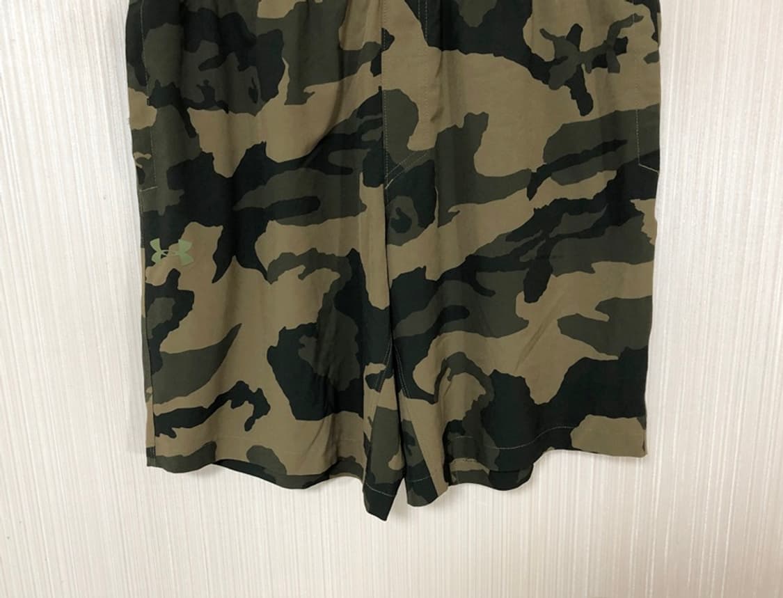 언더아머 히트기어 카모플라쥬 루즈핏 트레이닝쇼츠 XXL 상품이미지3