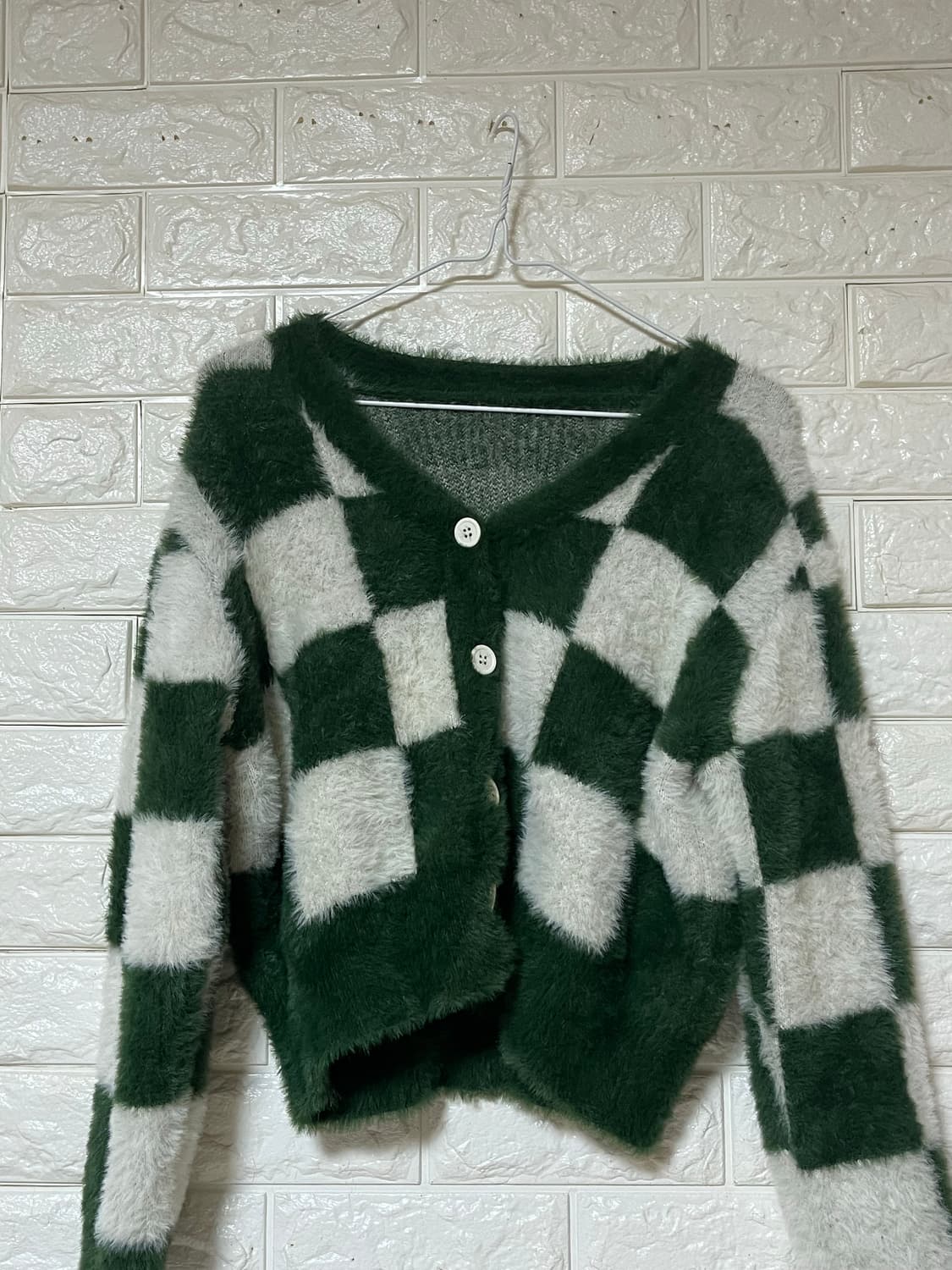 앙고라 체크 가디건 니트 상품이미지1