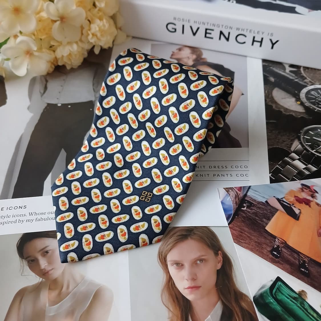 지방시 실크 네이비 멀티 패턴 넥타이 9.3cm A+등급 A19305
 상품이미지3