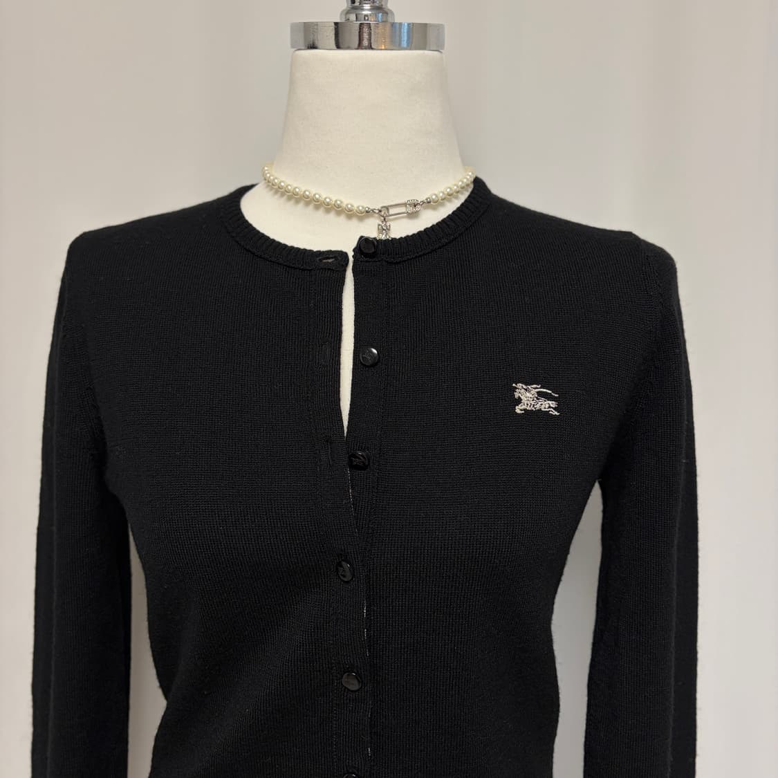 버버리 런던 울 가디건 블랙 상품이미지6